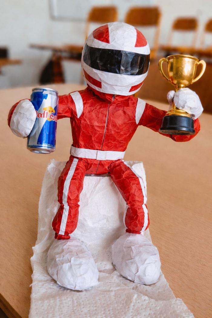 Modeláři z devítky